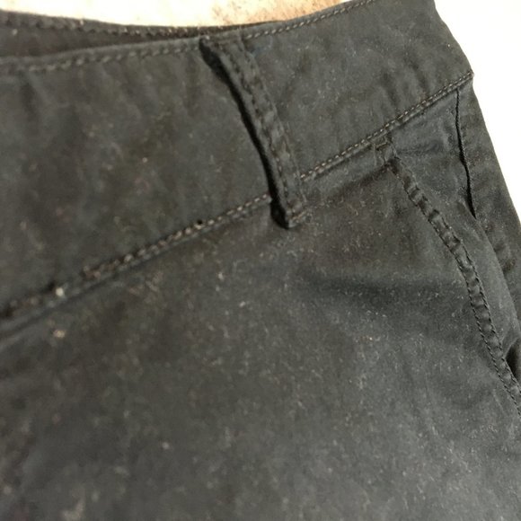 Sonoma Shorts 16 Solid Black Chino Midi Twill Casual Work Uniform Womens Stretch - Picture 3 of 12